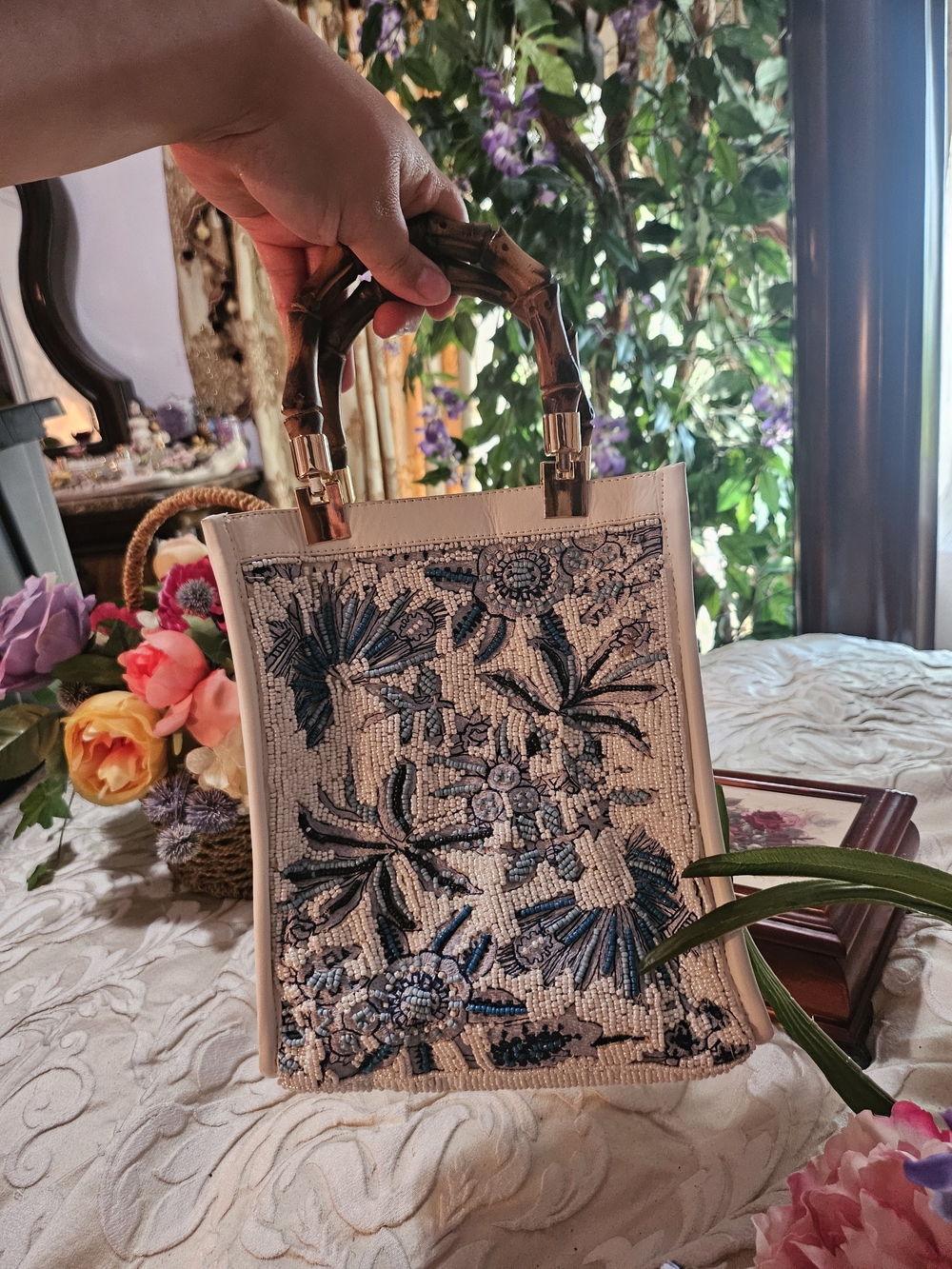 🩷 UNIQUE China Blue Floral on White Beaded Bamboo-Handle Rectangle Tote Bag